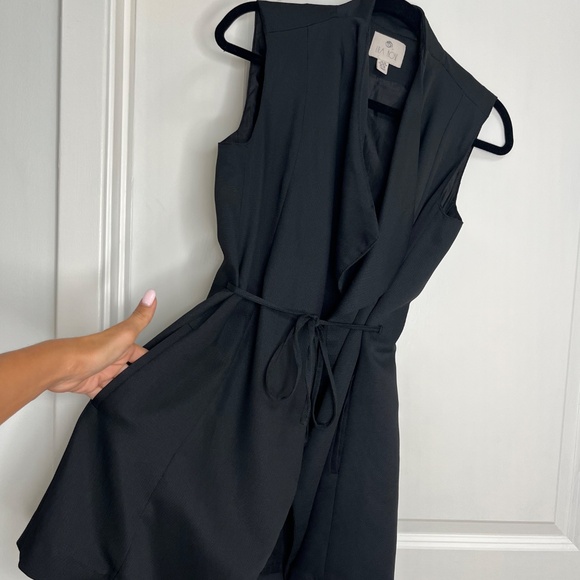 Lila Rose Black Sleeveless Tie-Waist Vest Blazer XS - Picture 6 of 10